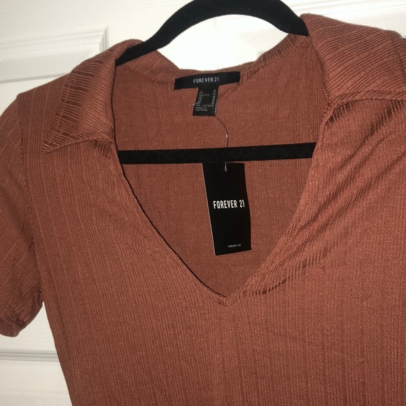 3 for $25‼️ Collared bodysuit - Picture 2 of 2